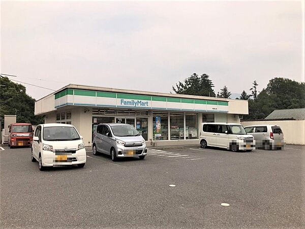 ファミリーマート 可部虹山店（3161m）