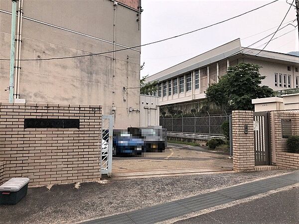 広島市立亀山小学校（3193m）