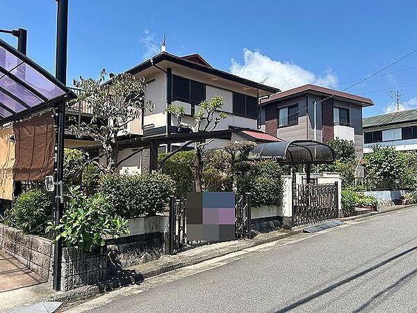 閑静な住宅地に佇む、駐車2台可能物件！