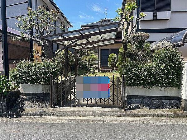 閑静な住宅地に佇む、駐車2台可能物件！