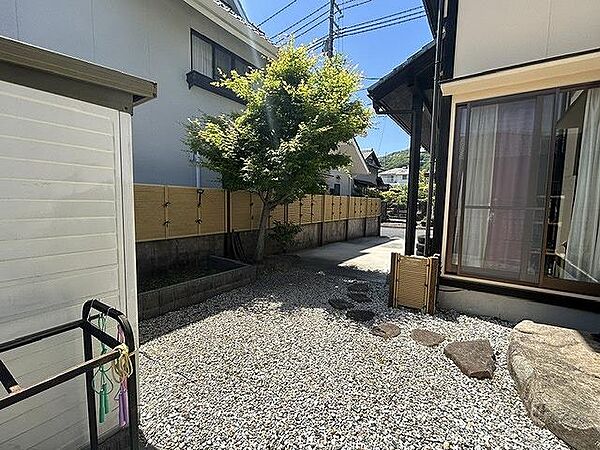 手入れの行き届いたお庭