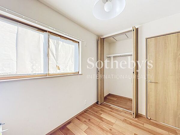 ◆納戸◆趣味部屋や衣装部屋など長時間過ごすお部屋とは違う用途にお使い頂く納戸スペースになります！ご家族皆様で共有するスペースにもおすすめです！