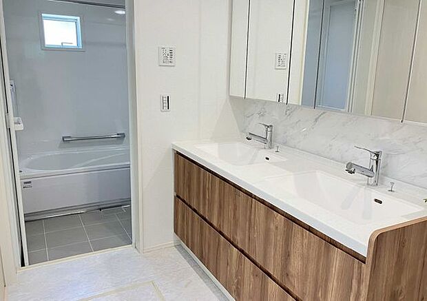 同仕様ダブルボウル洗面