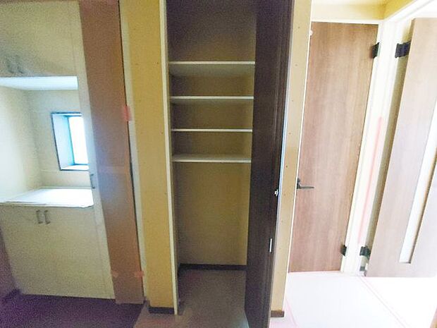 玄関ホール収納