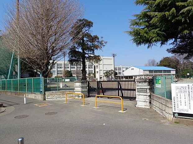 大和市立北大和小学校 徒歩12分。 920m