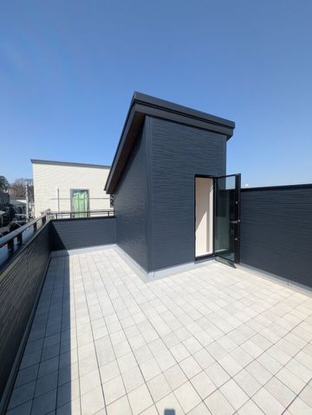 ルーフバルコニー