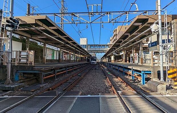 藤沢本町駅(小田急 江ノ島線) 徒歩14分。藤沢本町駅 1040m