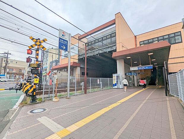 徒歩14分。希望ヶ丘駅 1080m