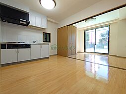 都営大江戸線 本郷三丁目駅 徒歩4分の賃貸マンション 5階1DKのリビング/ダイニング