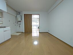 都営三田線 春日駅 徒歩4分の賃貸マンション 地下1階1LDKのリビング/ダイニング