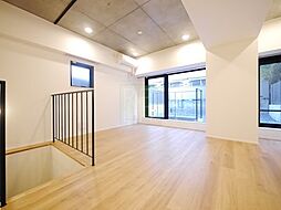 都営大江戸線 牛込柳町駅 徒歩9分の賃貸マンション 1階1LDKのリビング/ダイニング