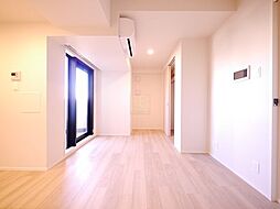 都営新宿線 曙橋駅 徒歩4分の賃貸マンション 11階1Kのリビング/ダイニング