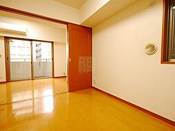 都営新宿線 曙橋駅 徒歩8分の賃貸マンション 4階1DKのリビング/ダイニング