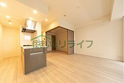 東京メトロ銀座線 青山一丁目駅 徒歩10分の賃貸マンション 1階1LDKのリビング/ダイニング