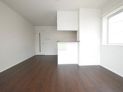 東京メトロ有楽町線 江戸川橋駅 徒歩8分の賃貸マンション 2階2LDKのリビング/ダイニング