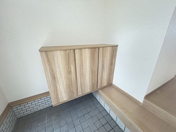 【リフォーム済写真】玄関にはシューズボックスを設置しました。