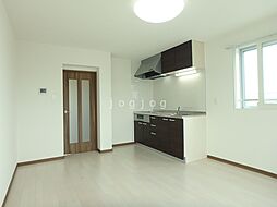 Ｅａｓｔ　Ｍｏｏｎ　4．16 403 4階1LDKのリビング/ダイニング