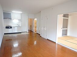 バス じょうてつバス南町4丁目下車 徒歩2分の賃貸マンション 5階3LDKのリビング/ダイニング