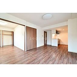 ベルリード福住 203 2階2LDKのリビング/ダイニング