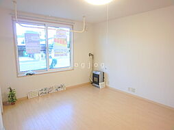 パール・ウエストＡ 102 1階1LDKのリビング/ダイニング