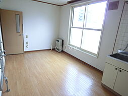 キャンパスビル 207 2階1DKのリビング/ダイニング