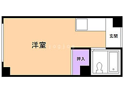 クリスタル村川 2階