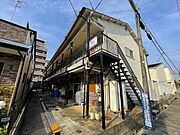 伊丹駅より徒歩7分 築54年7ヶ月 2階建の賃貸物件