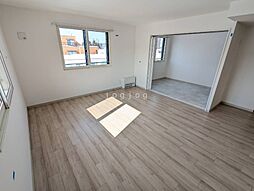 レブニーズ　ザ・レジデンス　宮の森 2階3LDKのリビング/ダイニング