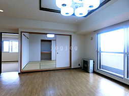 旭山シャトー桂和 604 6階2LDKのリビング/ダイニング