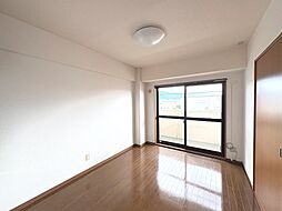 プリマベーラ島内 2階2DKのリビング/ダイニング