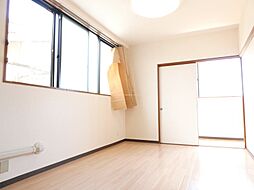 ハイツ新井 2階2LDKのリビング/ダイニング