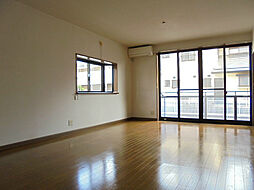 メゾンルセーヌA棟 1階2LDKのリビング/ダイニング