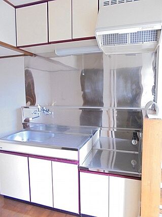 レピュート_内装_0