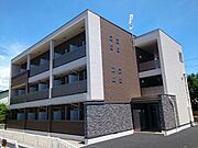 市役所前駅より徒歩14分 築8年2ヶ月 3階建の賃貸物件