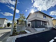  2階 築3年3ヶ月の賃貸物件