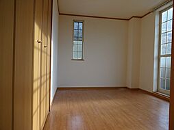 ハッピー・エディ・タウン 2階2DKのリビング/ダイニング