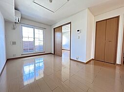 プリムローズB 2階2LDKのリビング/ダイニング