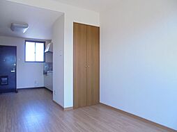 エーデルハイツ 1階1LDKのリビング/ダイニング