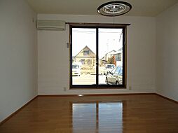 レトア豊科 1階1Kのリビング/ダイニング