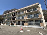 小海駅より徒歩10分 築24年8ヶ月 3階建の賃貸物件