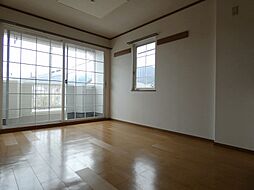 ルミエール田園 2階2LDKのリビング/ダイニング