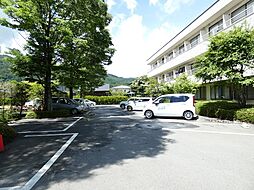 4 / 5