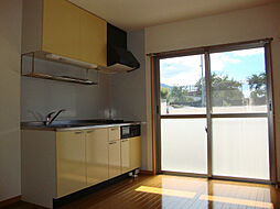 ファミーユ松原B 1階2DKのリビング/ダイニング