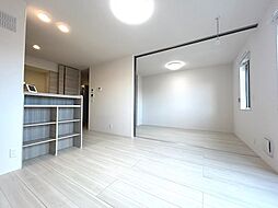 NoA＆8245；s　Ark 1階1LDKのリビング/ダイニング