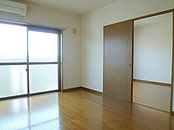 ソレイユコートS 2階2LDKのリビング/ダイニング