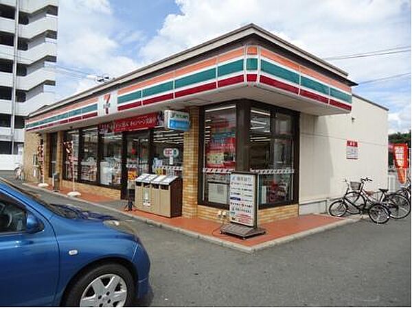 画像16:セブンイレブン 久留米花畑店（681m）