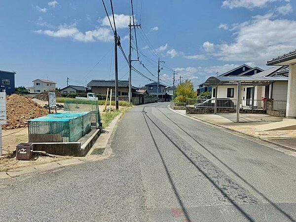 前面道路含む現地写真