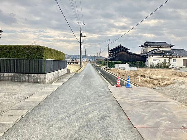 前面道路含む現地写真