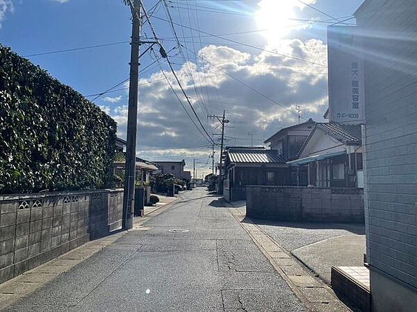 前面道路含む現地写真