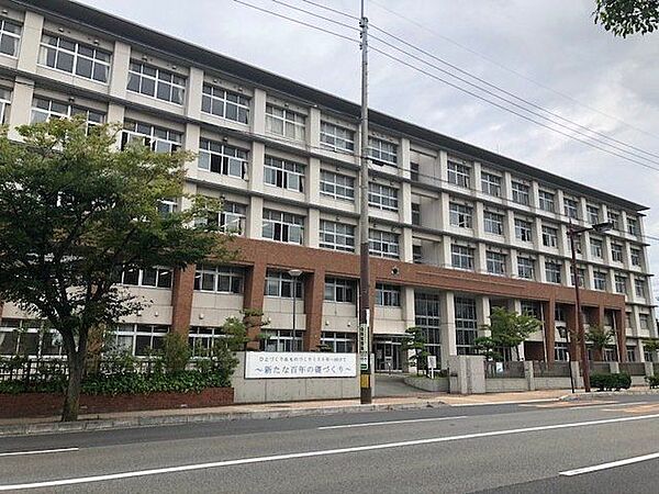 山口県立小野田工業高等学校 150m